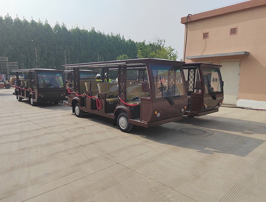 濟(jì)寧方特交車