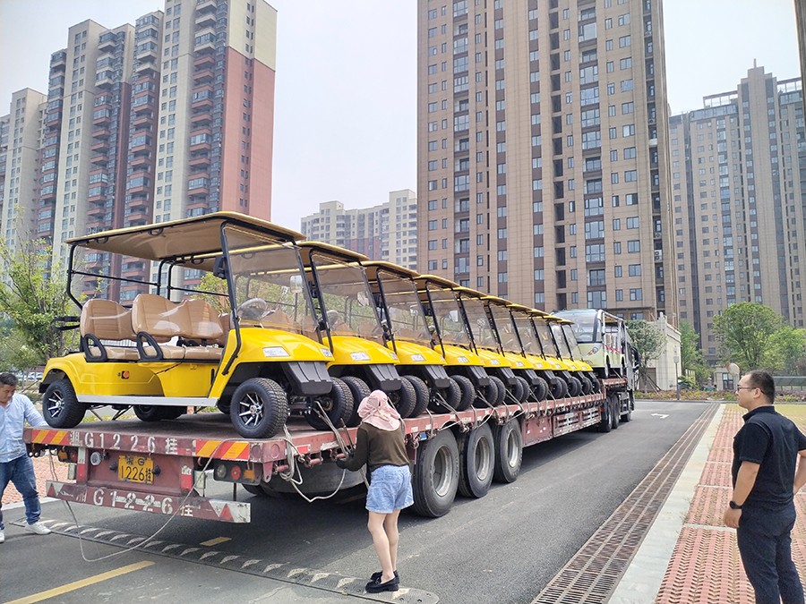 信陽羊山森林植物園交車